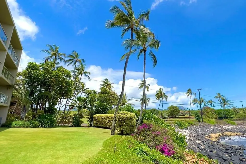 Kuhio Shores- Oceanfront, Ac, Ground Floor Koloa USA